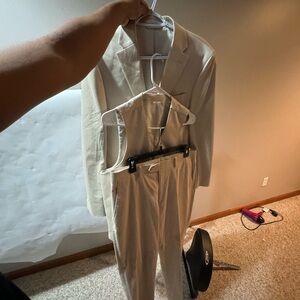 Bar 3 Slim fit Tan suit with vest